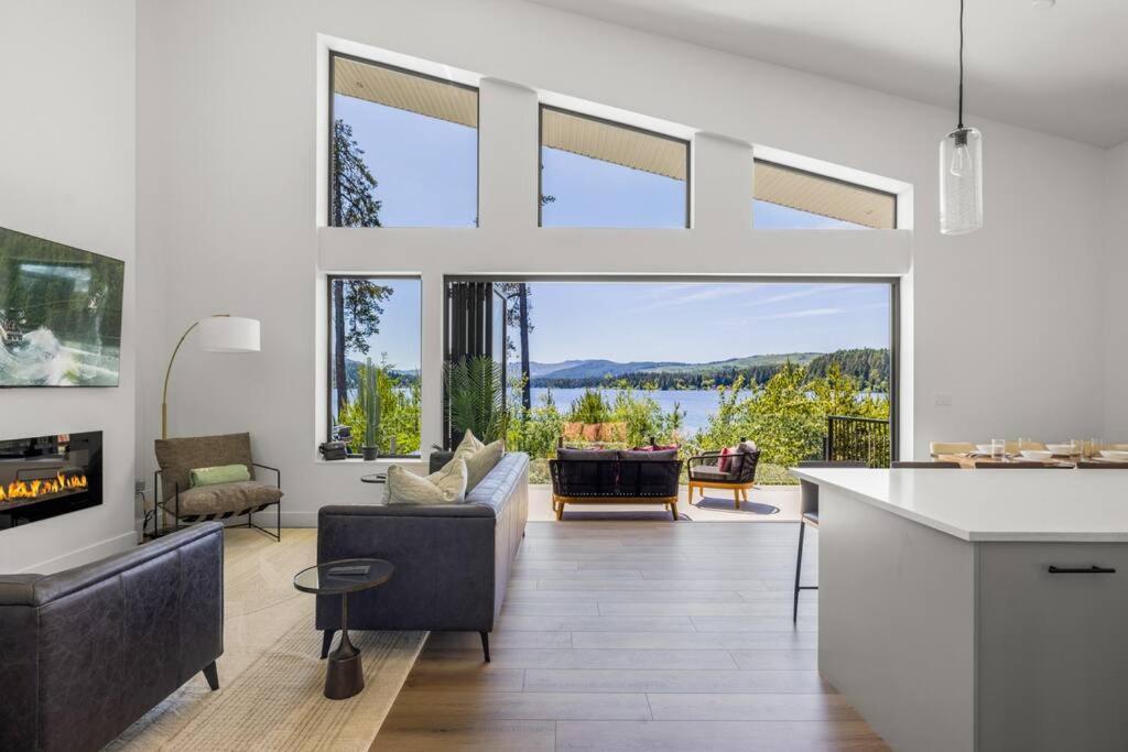 Kelly'S Sunset Lake Retreat Shawnigan Lake Extérieur photo