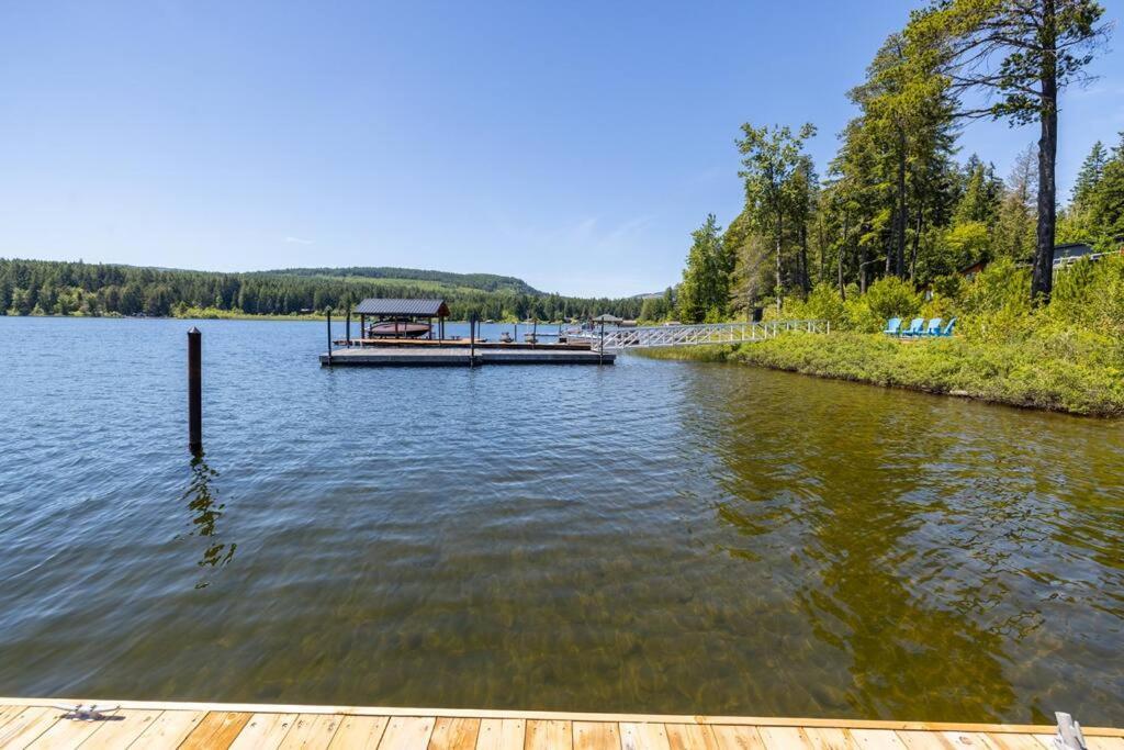Kelly'S Sunset Lake Retreat Shawnigan Lake Extérieur photo
